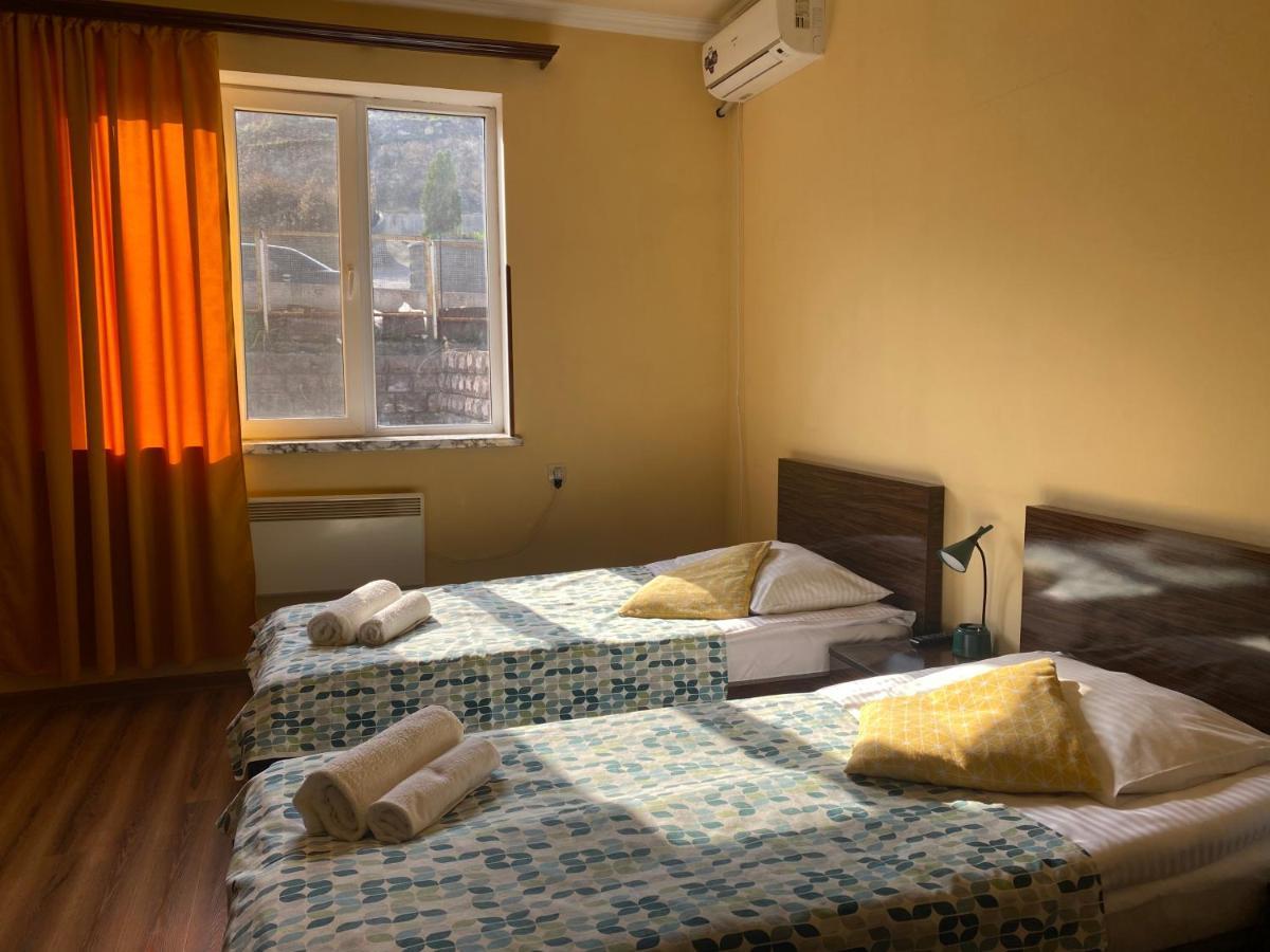 Guesthouse Aygestan Γιερεβάν Εξωτερικό φωτογραφία